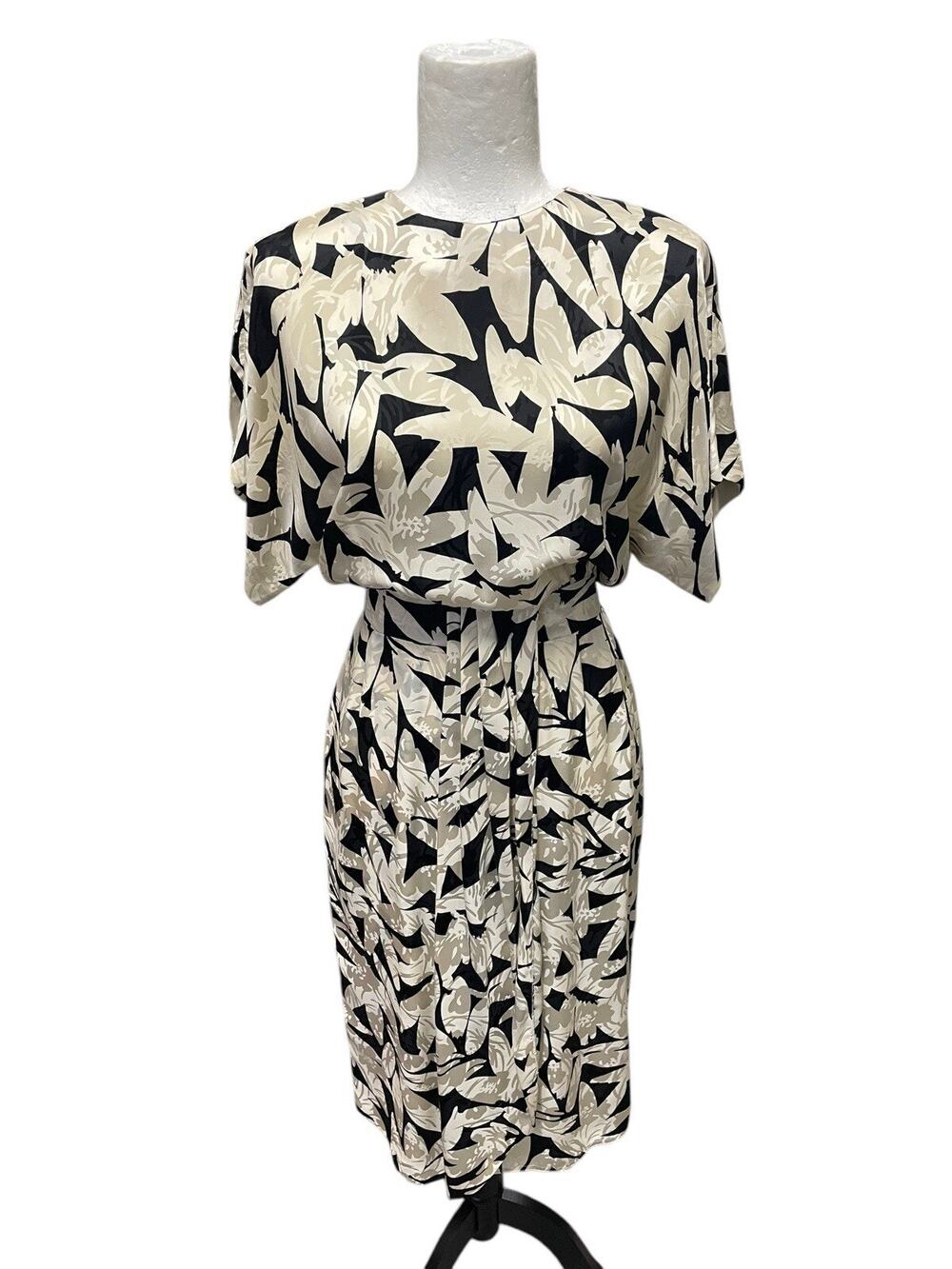 VTG Maggy London Silk Dress Black Cream Batwing Sleeve Fitted Leaf Print Size 4